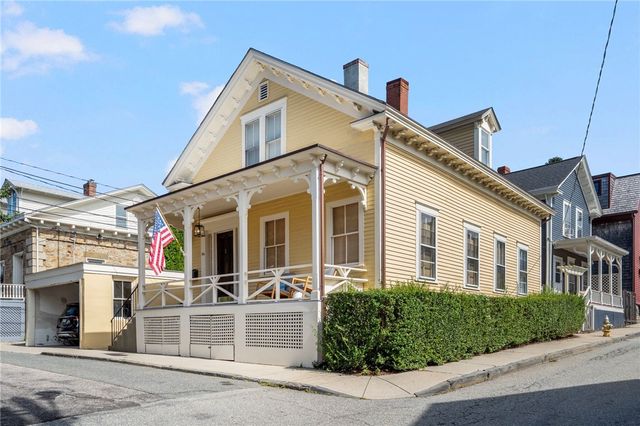 46 Corne Street, Newport, RI 02840