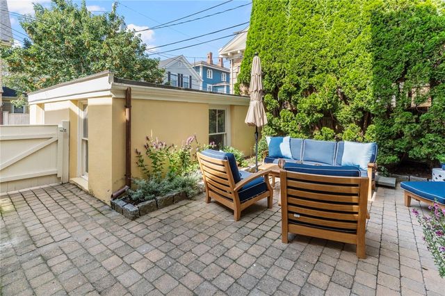 46 Corne Street, Newport, RI 02840