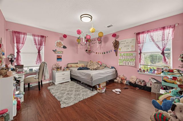 12051 Christophers Walk Court, Houston, TX 77089