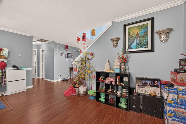 12051 Christophers Walk Court, Houston, TX 77089