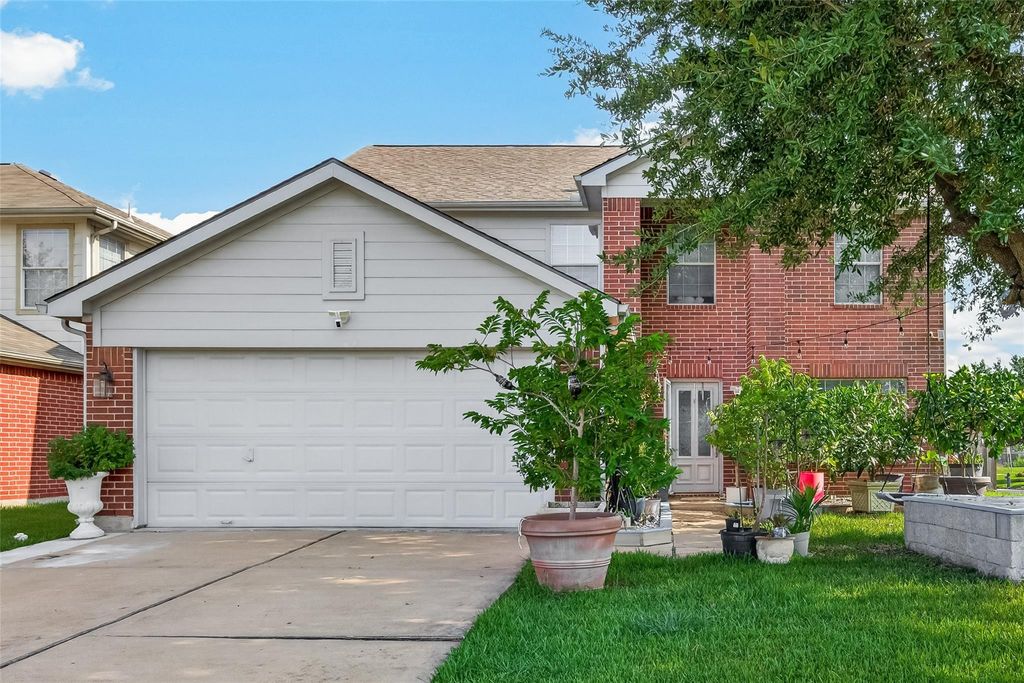 12051 Christophers Walk Court, Houston, TX 77089