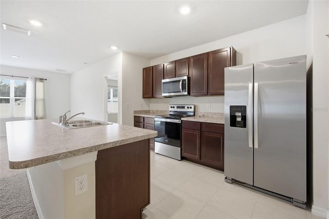 3865 SE 98TH PLACE, Belleview, FL 34420