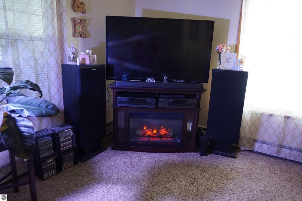 Image 9 of property listing at 6970 Wickert Road, Hale, MI 48739