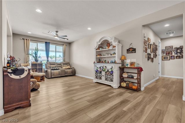 9511 Star Vista Court, Las Vegas, NV 89149