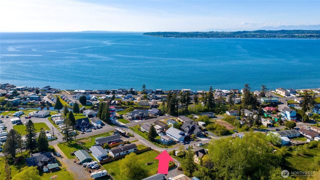 7403 Sunset Drive, Blaine, WA 98230