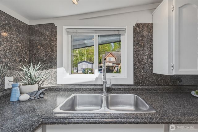 7403 Sunset Drive, Blaine, WA 98230