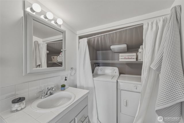 7403 Sunset Drive, Blaine, WA 98230