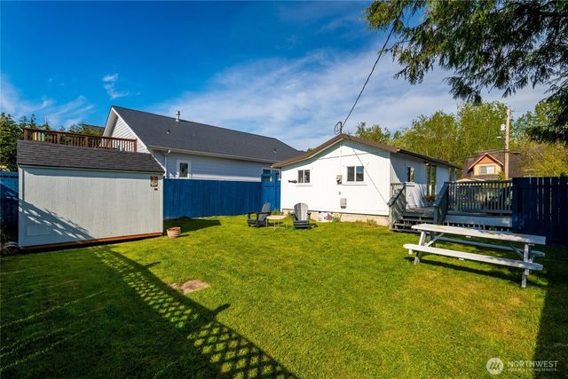 7403 Sunset Drive, Blaine, WA 98230