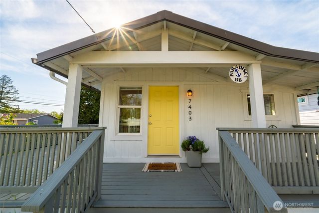7403 Sunset Drive, Blaine, WA 98230