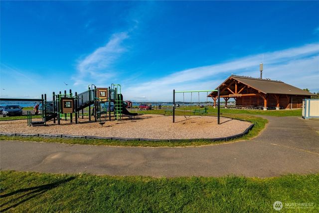7403 Sunset Drive, Blaine, WA 98230