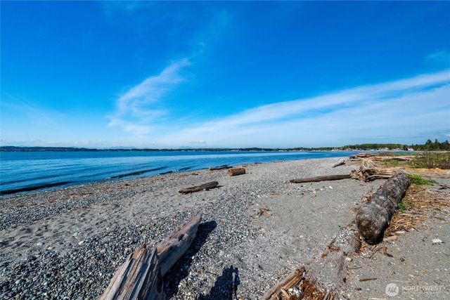 7403 Sunset Drive, Blaine, WA 98230
