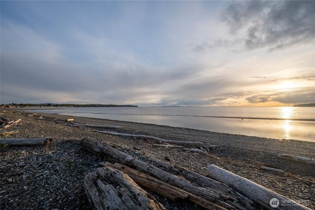 7403 Sunset Drive, Blaine, WA 98230