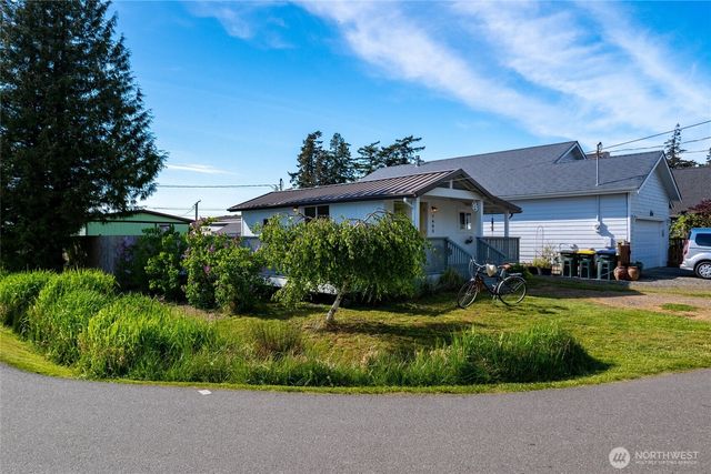 7403 Sunset Drive, Blaine, WA 98230