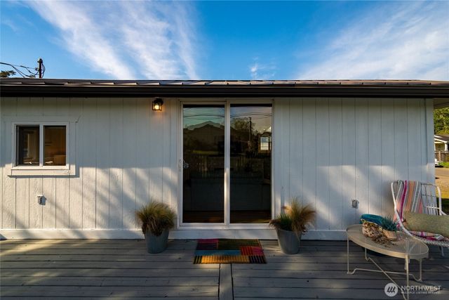7403 Sunset Drive, Blaine, WA 98230