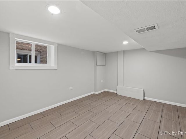 3922 W 59th Place, Chicago, IL 60629