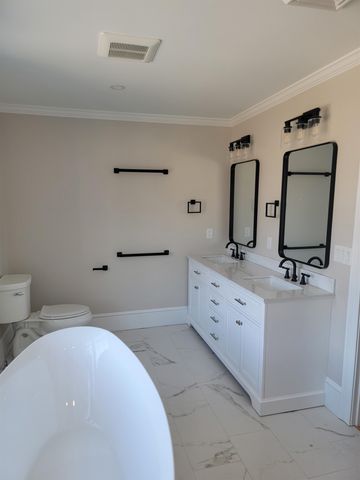 9 Zeland Drive, Dover, NH 03820