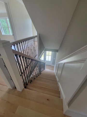 9 Zeland Drive, Dover, NH 03820