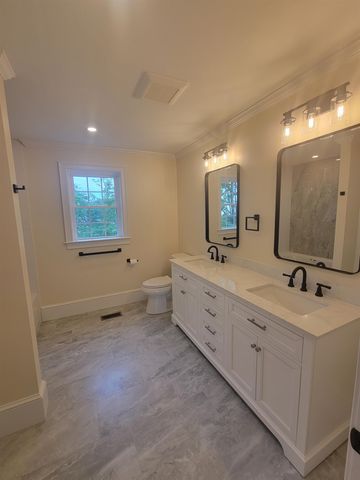 9 Zeland Drive, Dover, NH 03820