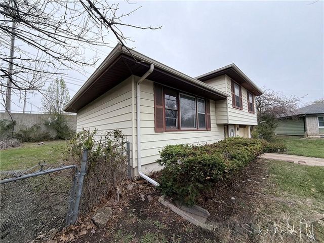 5904 E 95th Terrace, Kansas City, MO 64134