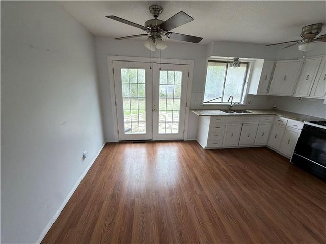 5904 E 95th Terrace, Kansas City, MO 64134
