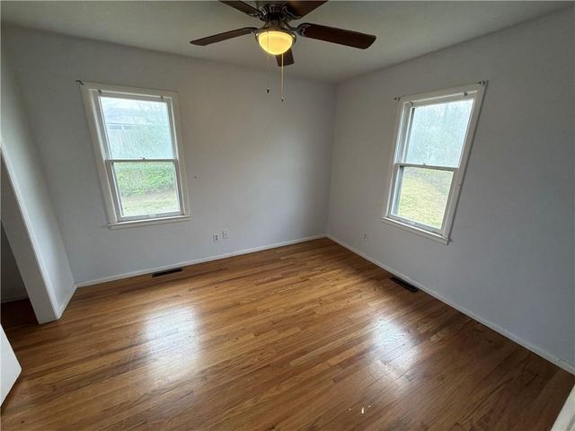 5904 E 95th Terrace, Kansas City, MO 64134