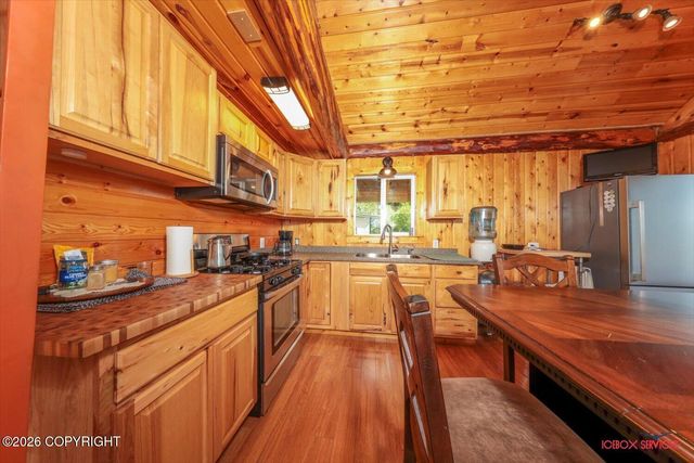 6240 N Sunset Drive, Wasilla, AK 99623