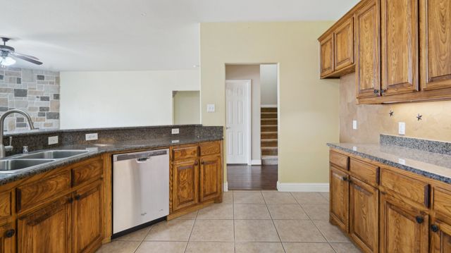 313 Country Lakes Drive, Argyle, TX 76226