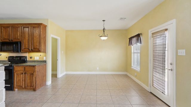 313 Country Lakes Drive, Argyle, TX 76226