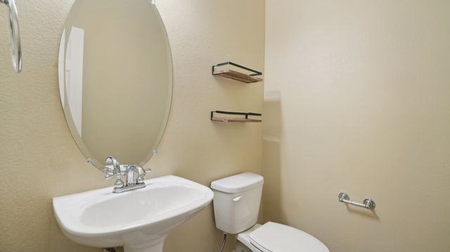 313 Country Lakes Drive, Argyle, TX 76226
