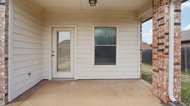313 Country Lakes Drive, Argyle, TX 76226