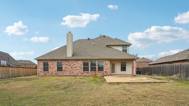 313 Country Lakes Drive, Argyle, TX 76226