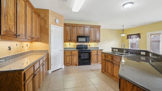 313 Country Lakes Drive, Argyle, TX 76226