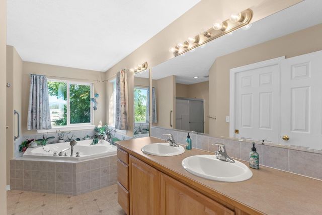 3421 S McDonald St, Spokane Valley, WA 99206