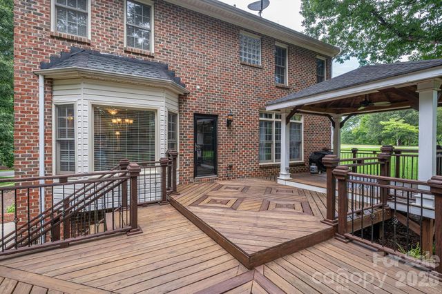 503 Bridgestone Court, Gastonia, NC 28056