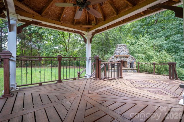 503 Bridgestone Court, Gastonia, NC 28056