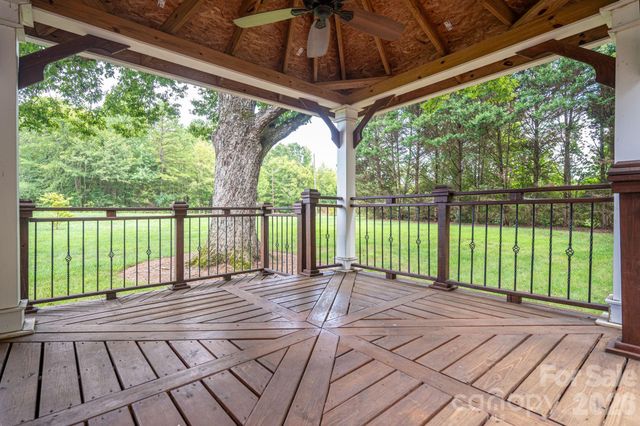 503 Bridgestone Court, Gastonia, NC 28056