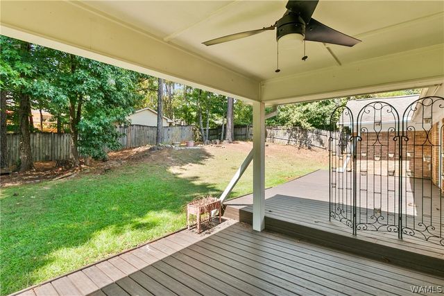 6136 Woodcrest Dr, Tuscaloosa, AL 35405