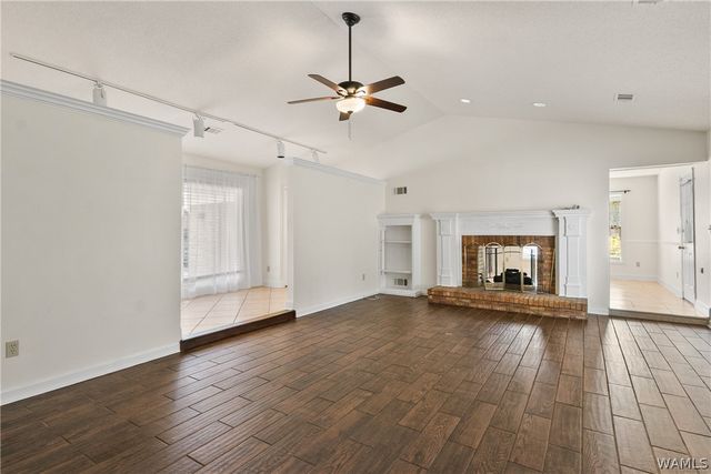 6136 Woodcrest Dr, Tuscaloosa, AL 35405