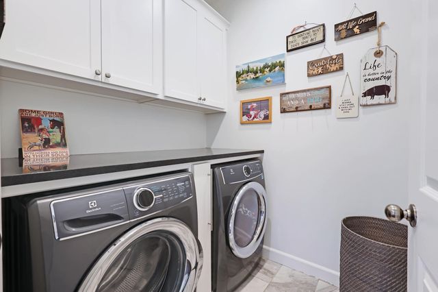 4810 E 37th Ave, Spokane, WA 99223