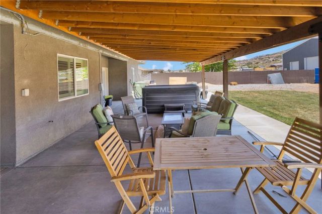 22567 Ocotillo Way, Apple Valley, CA 92308