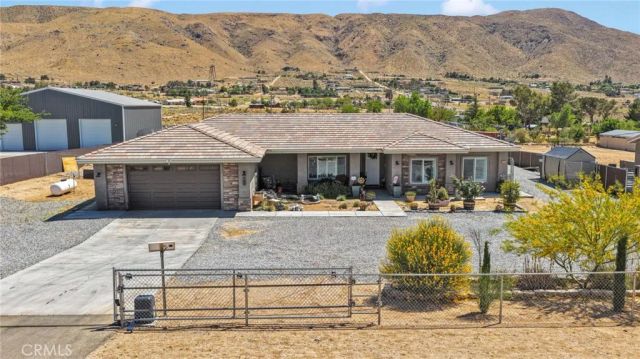 22567 Ocotillo Way, Apple Valley, CA 92308