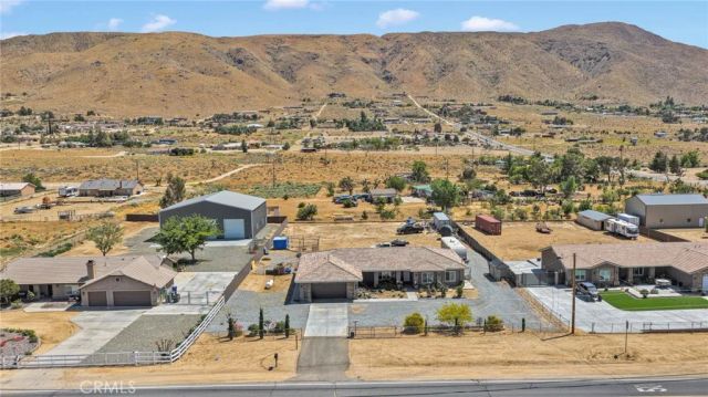 22567 Ocotillo Way, Apple Valley, CA 92308