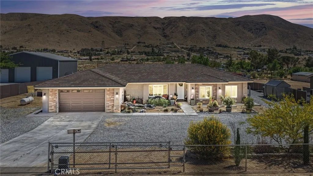 22567 Ocotillo Way, Apple Valley, CA 92308