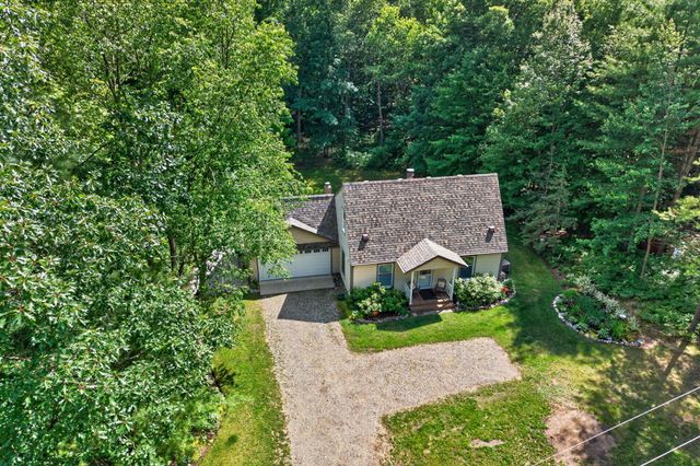 21643 11 Mile Road, Big Rapids, MI 49307