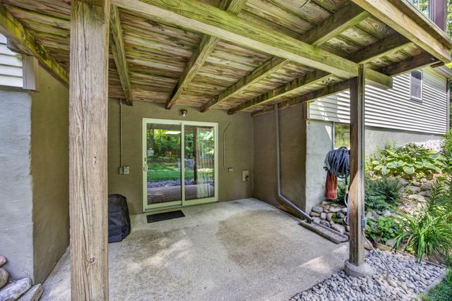 21643 11 Mile Road, Big Rapids, MI 49307
