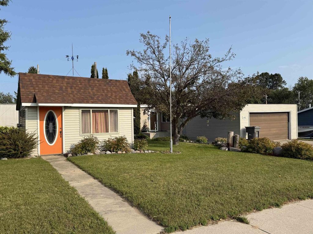 S 402 MENOMINEE STREET, Stephenson, MI 49887