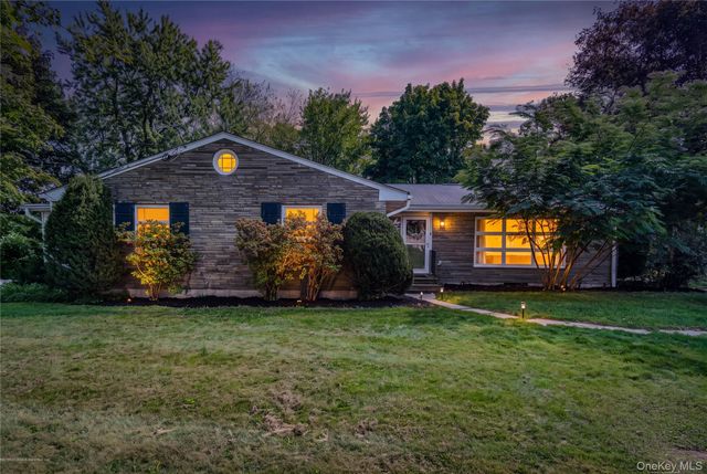 6 Hope Lane, Milton, NY 12547
