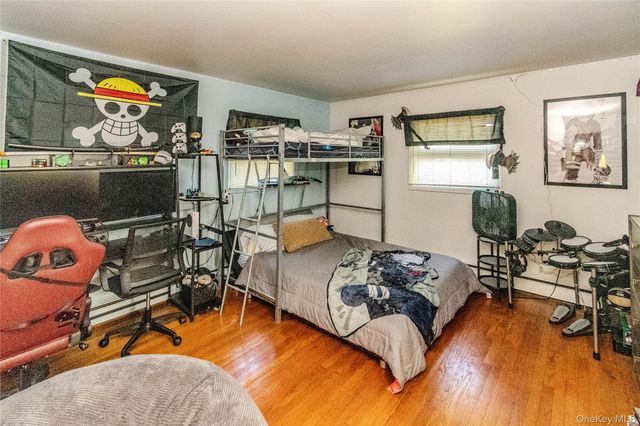 6 Hope Lane, Milton, NY 12547