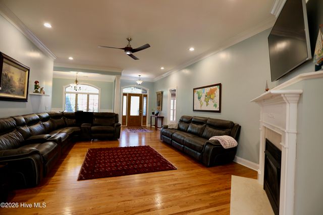 129 Beacon Ridge Drive, West End, NC 27376