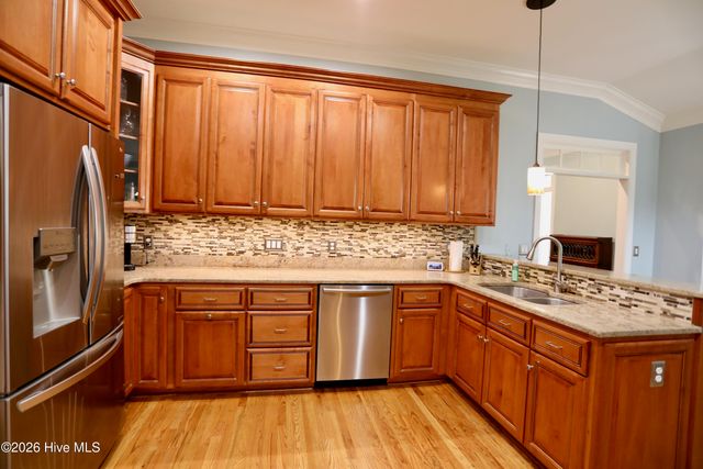 129 Beacon Ridge Drive, West End, NC 27376